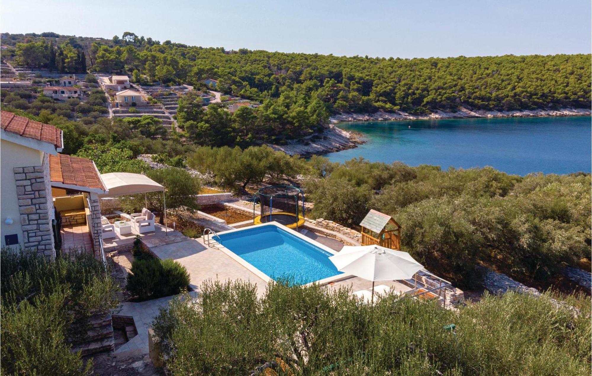 Nice Home In Tankaraca With House Sea View ヴェラ・ルカ エクステリア 写真