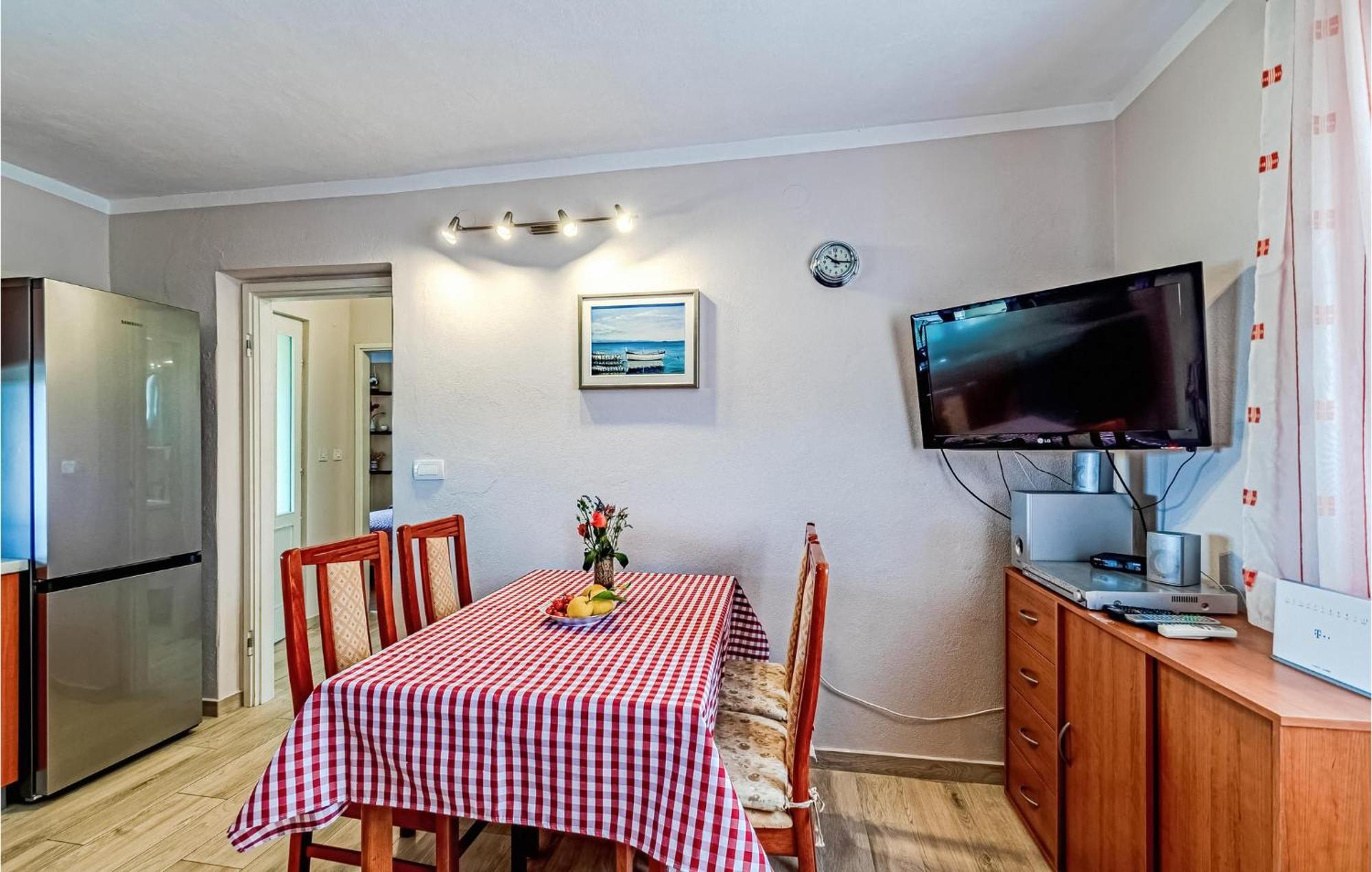Nice Home In Tankaraca With House Sea View ヴェラ・ルカ エクステリア 写真
